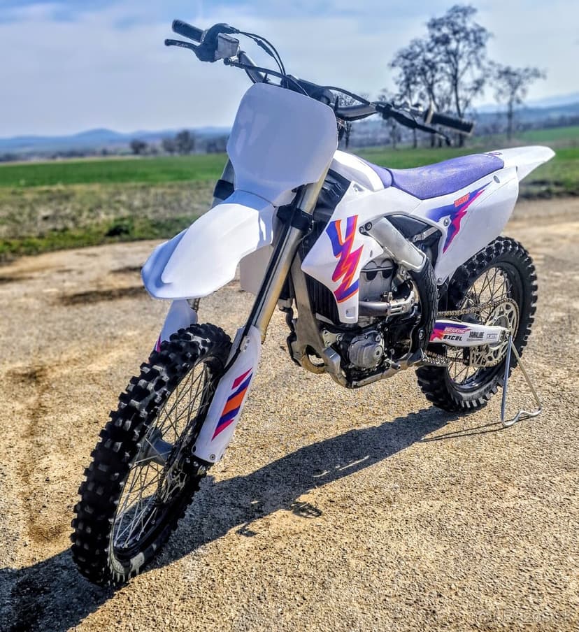 Yamaha YZ250F 2024 53mth, edícia 50