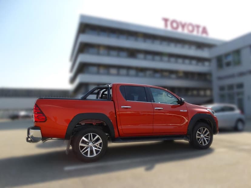 Rozšírenie lemy blatníkov Toyota Hilux 2015-2021