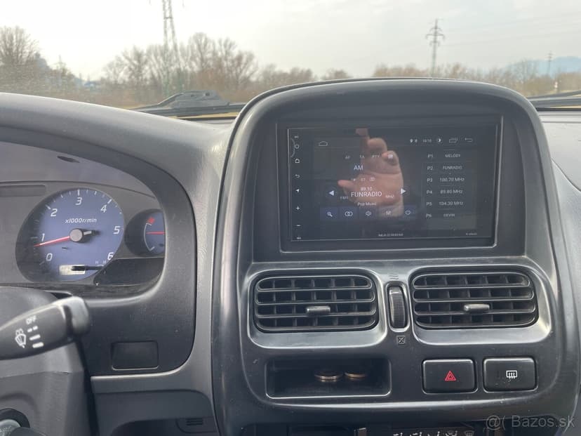 Predám Nissan Navara D22 2.5 98kw rv 2004