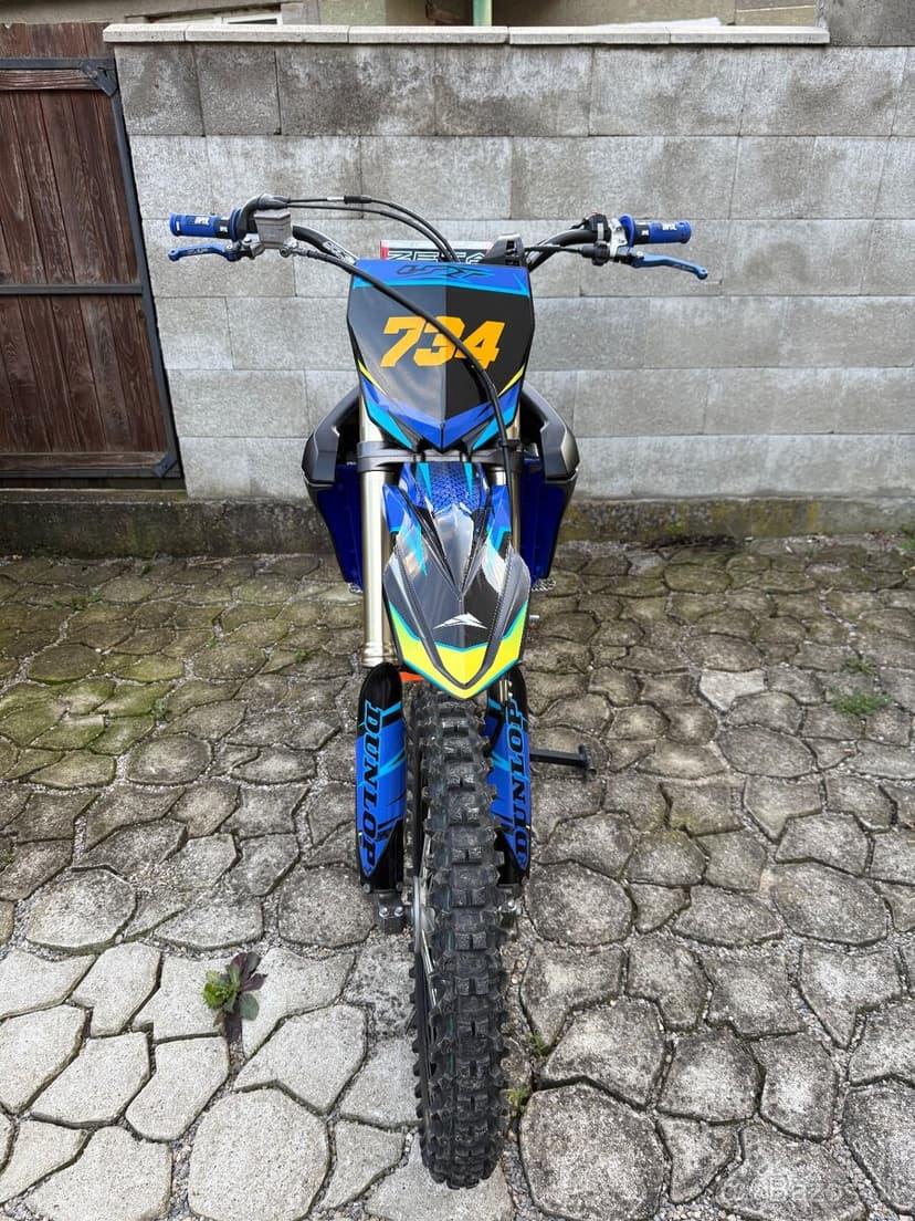 Predám Yamaha yz250f 2017