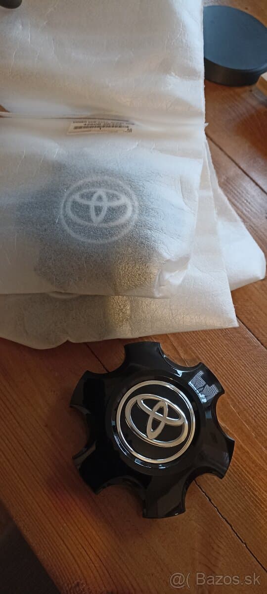 Toyota Hilux / Land Cruiser nové kolesa R18