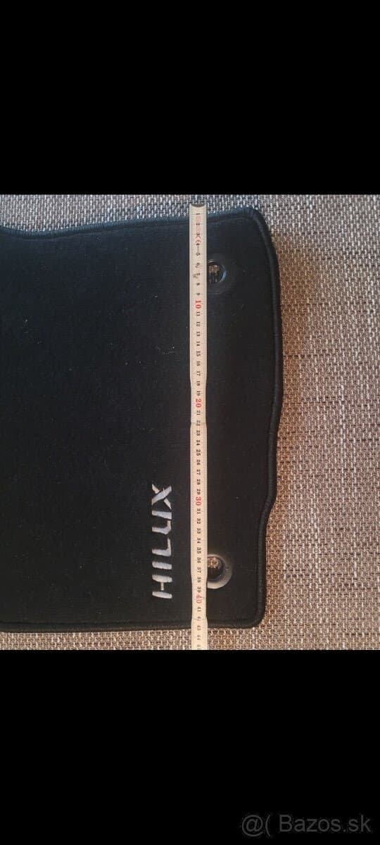 Nové velúrové koberce toyota hilux