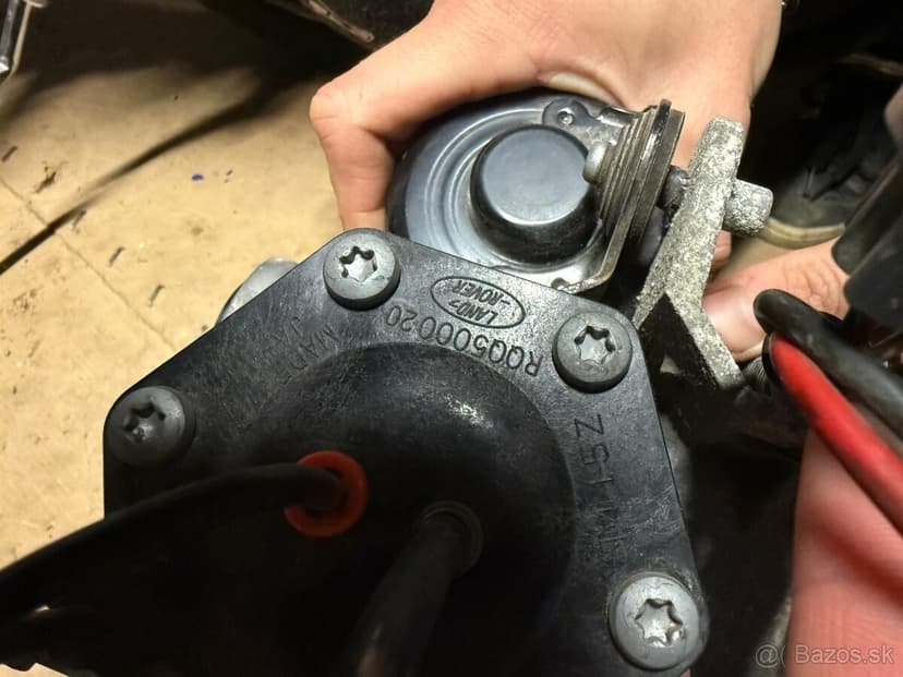 Predám vzduchový kompresor Range Rover