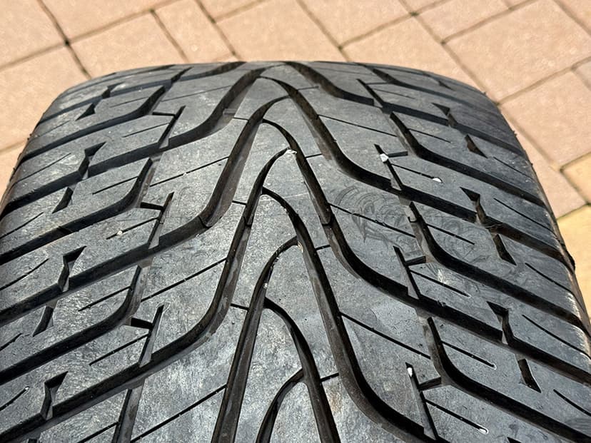 22" 8x165 ALU KOLA = HUMMER RAM 2500 CHEVY