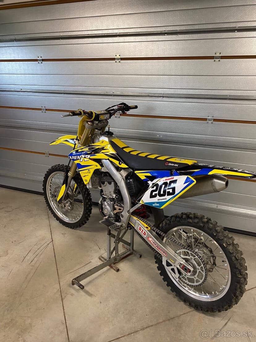 Suzuki rmz 250