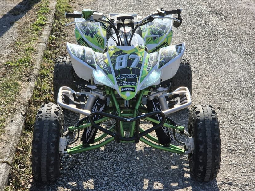 Predám štvorkolku Yamaha YFZ 450, ročník 2008