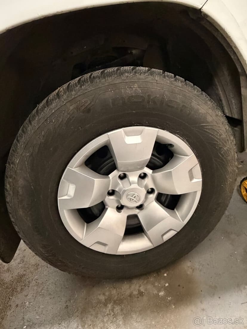 Hilux 17" ocelové disky + zimné pneumatiky