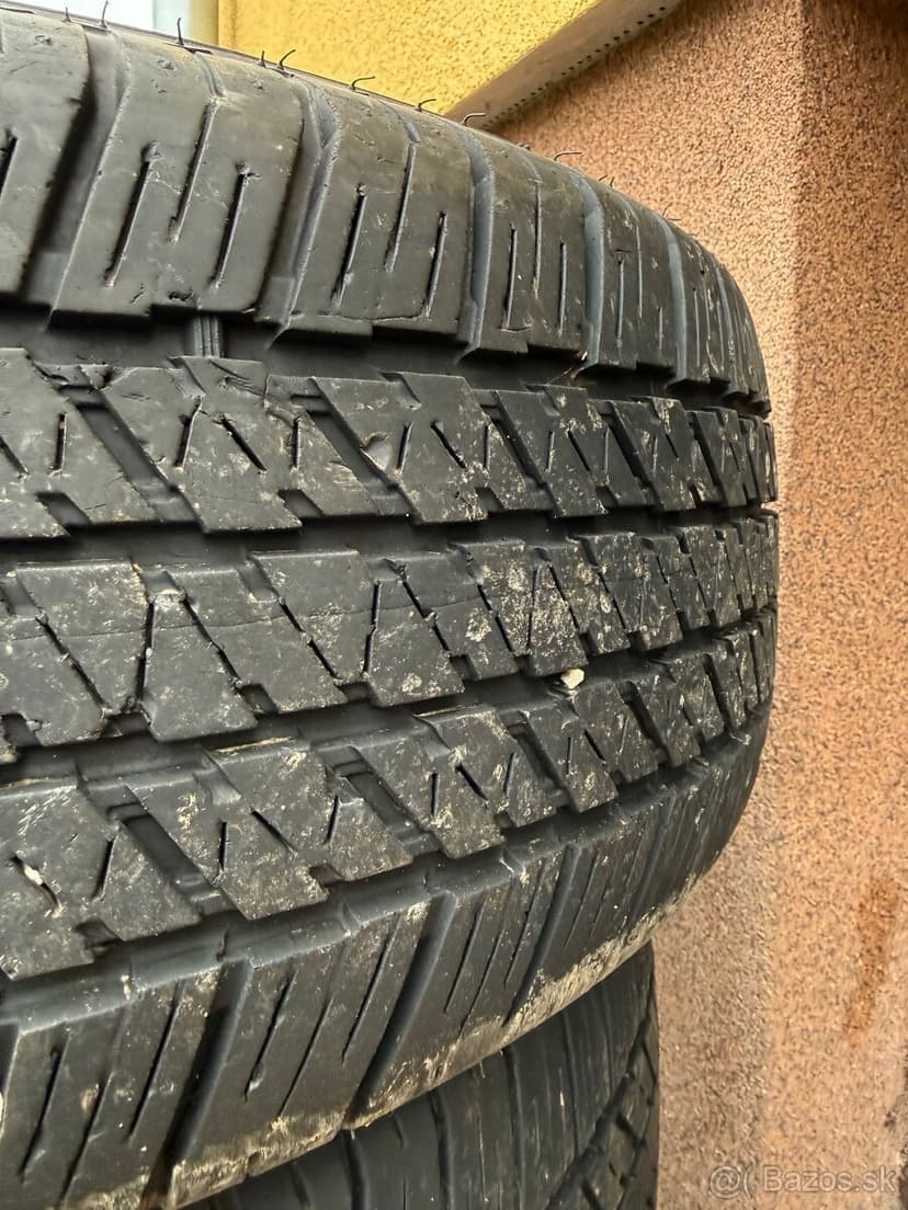 Predam Zanovne BRIDGESTONE 265/60 R 18 DUELER H/T D684II