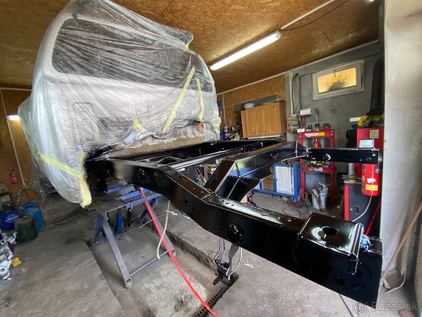 Rám - Rámy na  Navara D40 / D22 / Hilux / L200