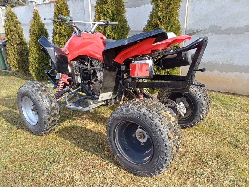 Predám ATV Loncin 250cc