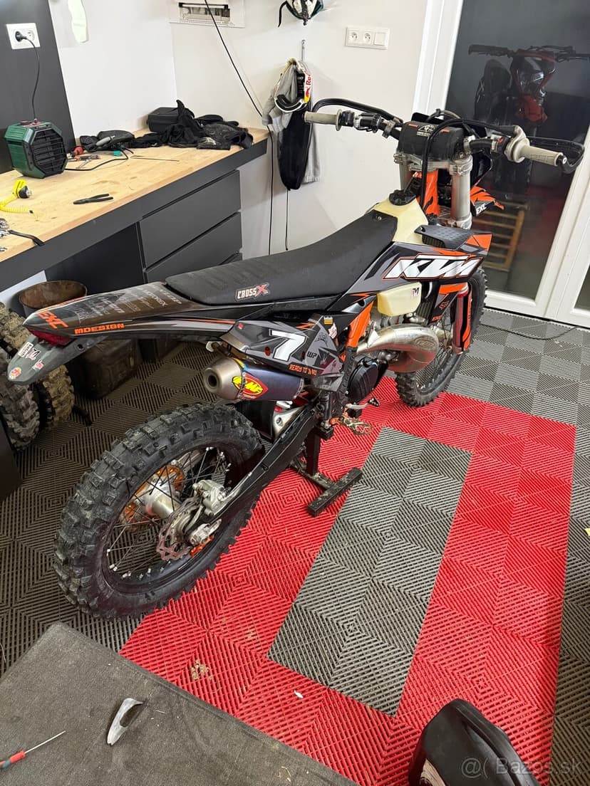 Ktm plasty