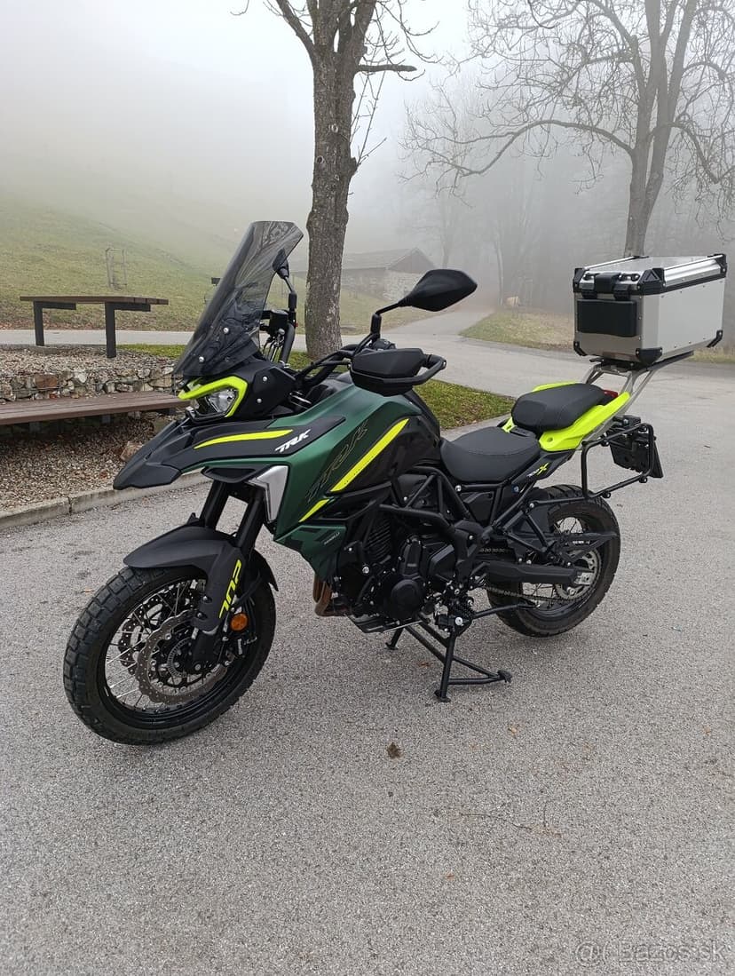 Predám Benelli trk 702x