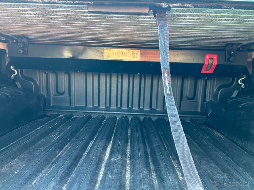 Toyota Hilux 2.8-150kW-automat