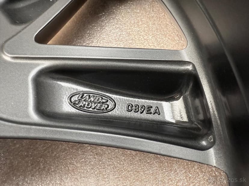 Originál zimní kolesa Range Rover Sport R22