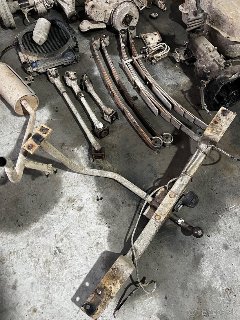 Predám diely na Suzuki Samurai 1.0,1.3