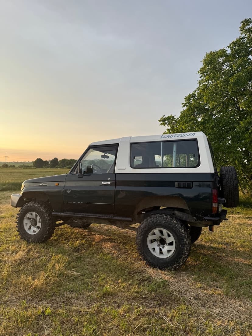 Toyota Land Cruiser KZJ 73