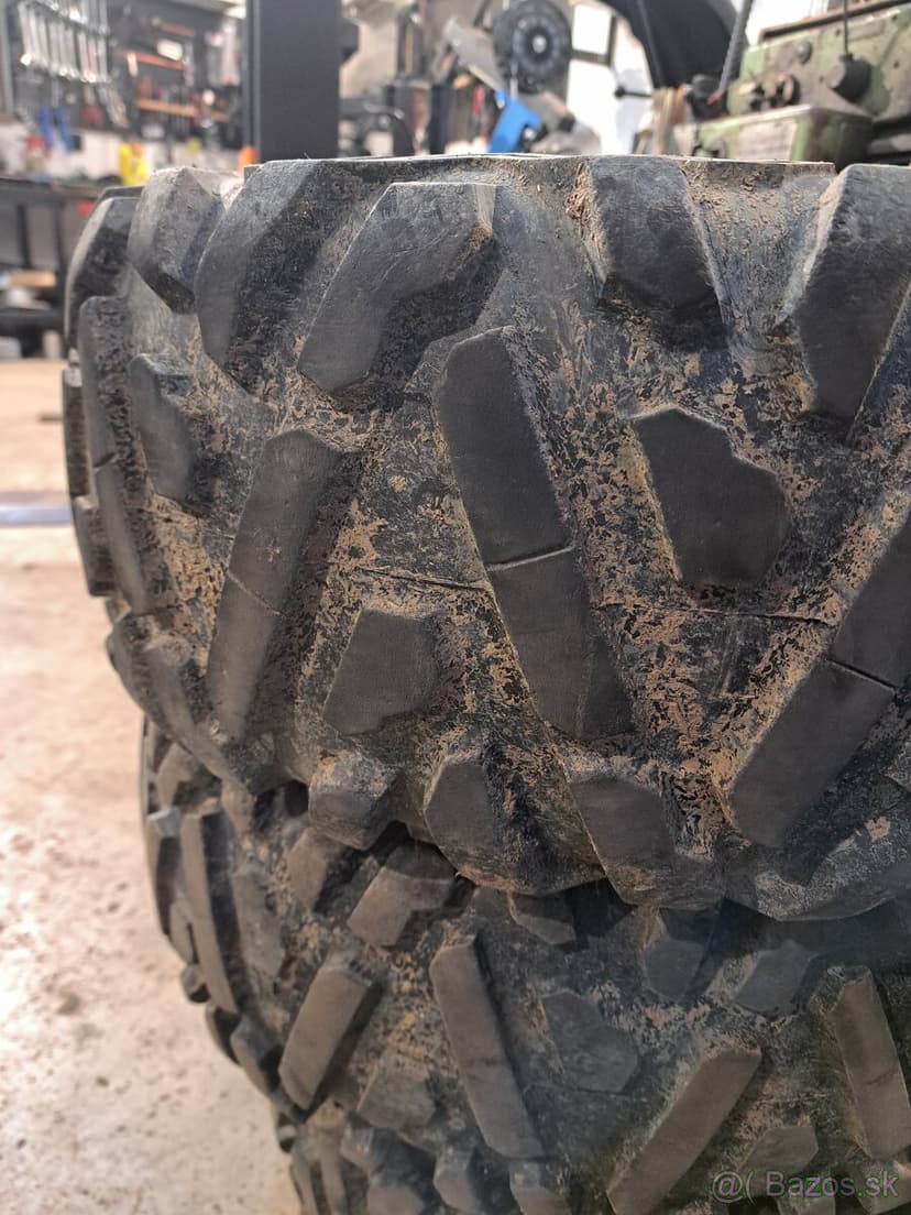 Pneumatiky na stvorkolku