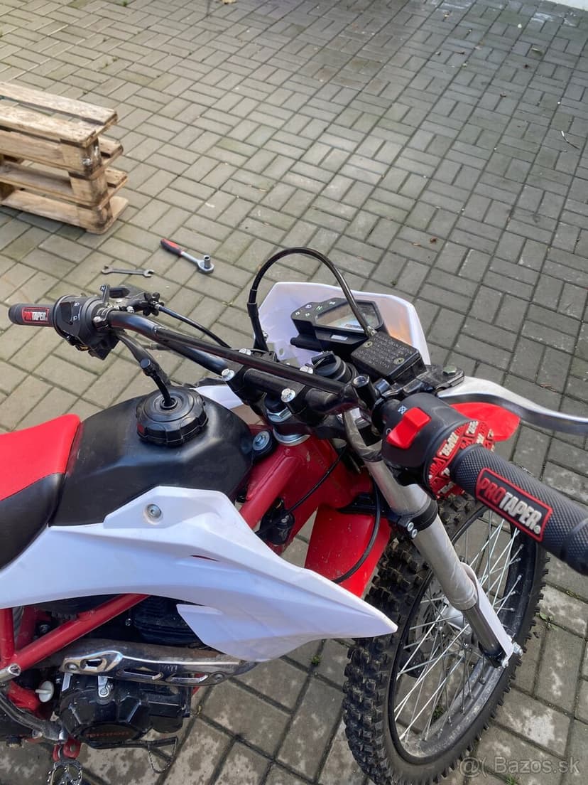 Mikilon Defender 250