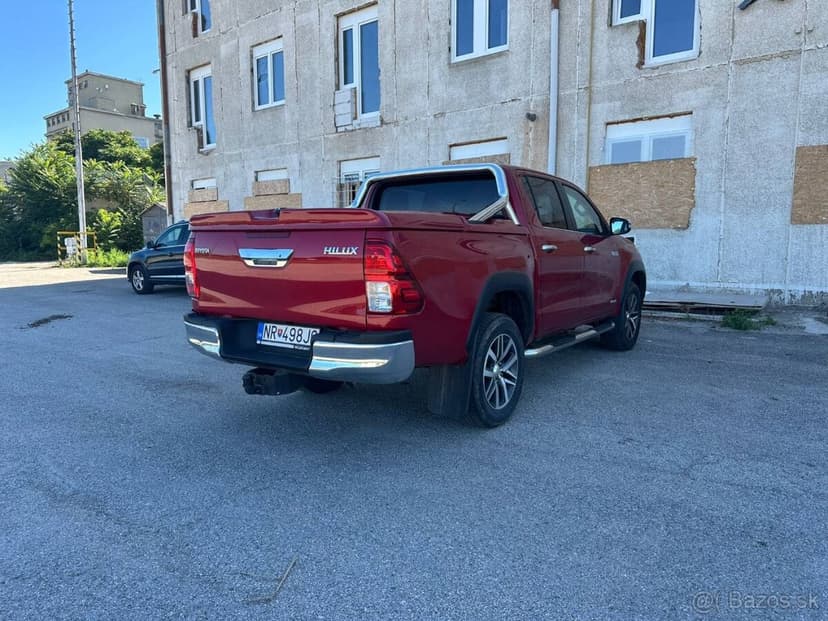 Toyota Hilux DC 2.4 D-4D