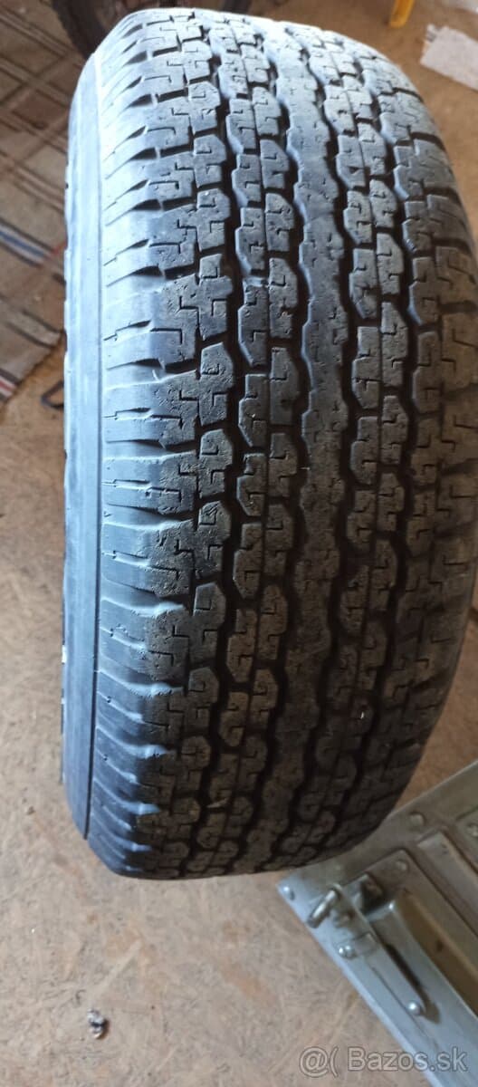 Nissan patrol koleso rezerva