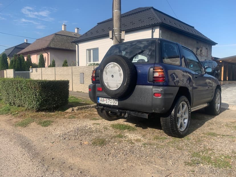 Toyota Rav-4..2,0i benzin 4x4