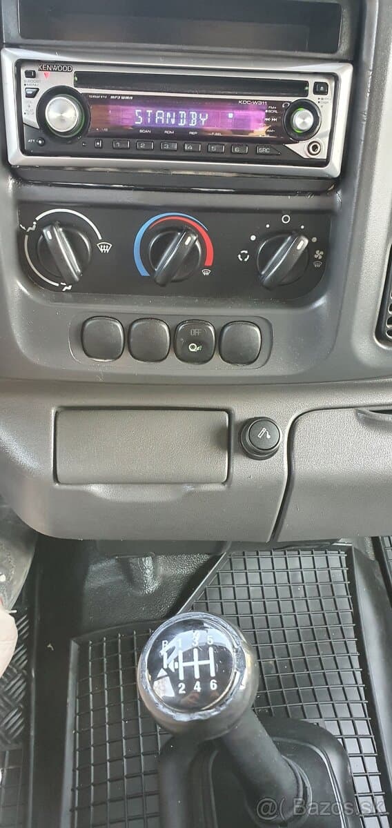 Ford Trensit 2.4 tdi rok 2005