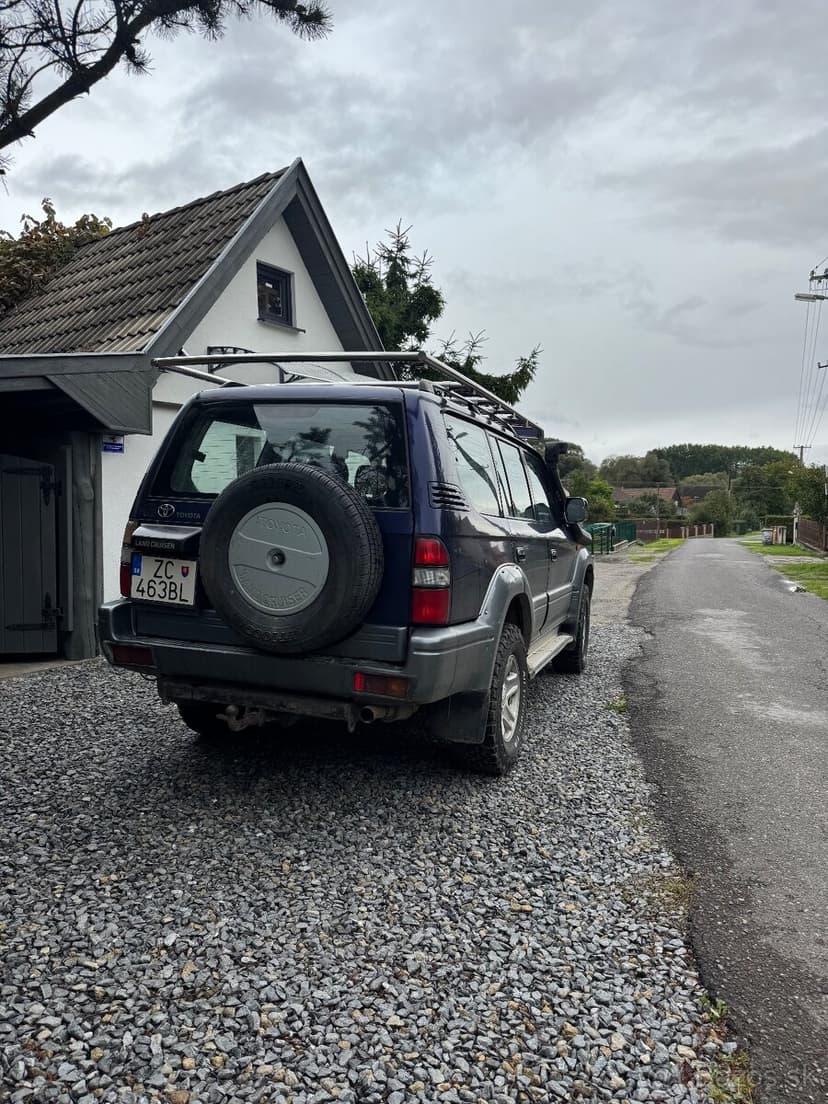 Toyota Land Cruiser 90