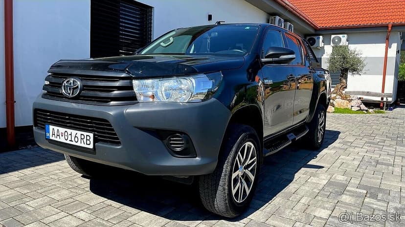 TOYOTA HILUX - PREDAJ AJ NA SPLÁTKY