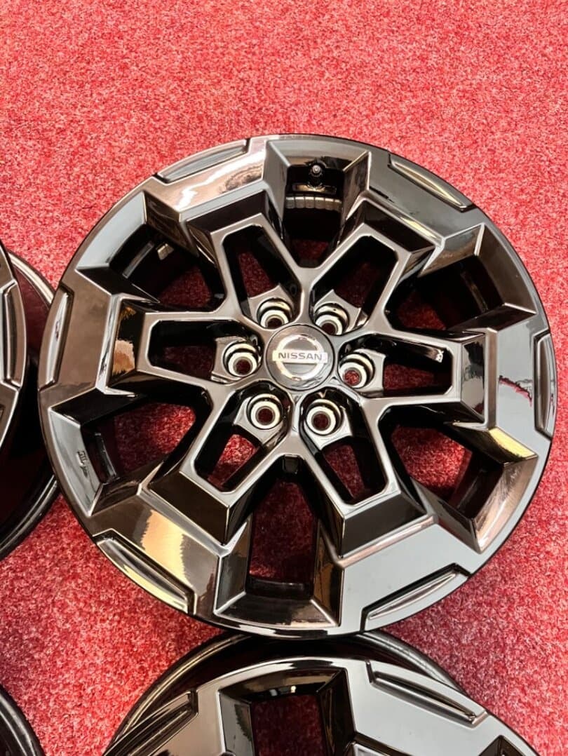 6x114,3 R18 originál hliníkové disky Nissan Navara - TOP