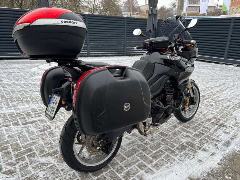 Triumph Tiger 1050