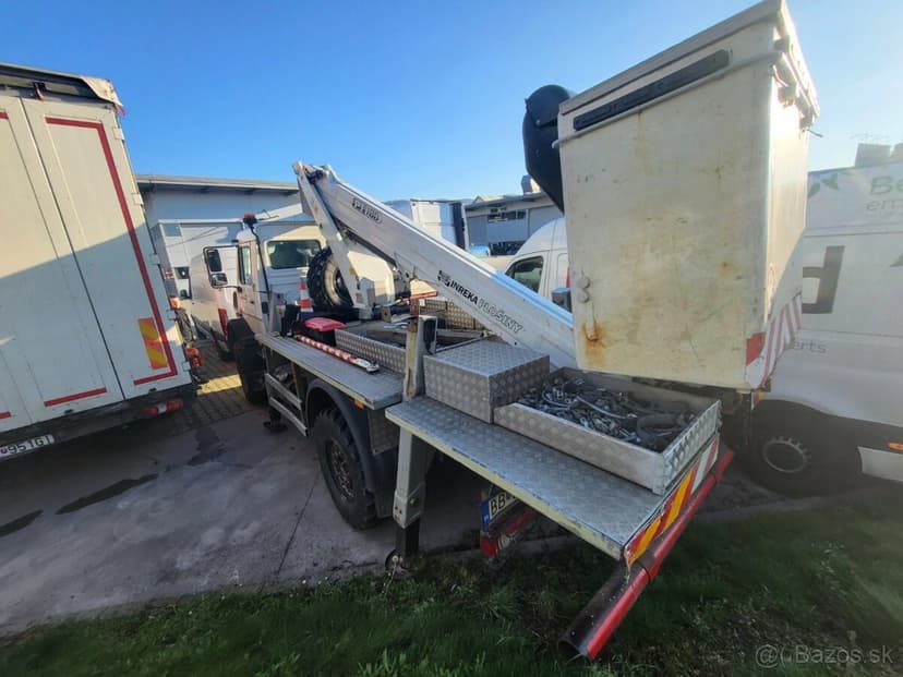 MERCEDES-BENZ UNIMOG U4023 4X4 + MP 18