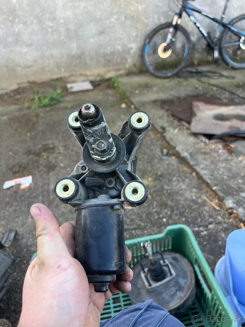 Predam diely nissan patrol