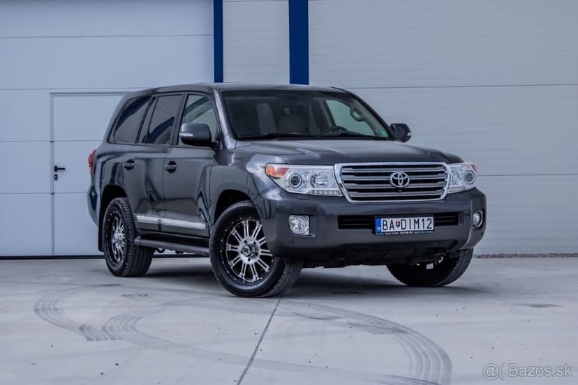 Toyota Land Cruiser V8 4.5 I D-4D Lux