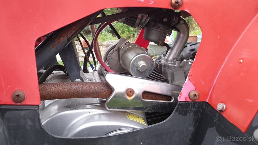 Predám detskú štvorkolku 125cc (nový motor)
