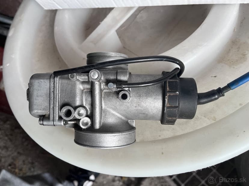 Predám motorku aprillia rx 125 na nahradne diely