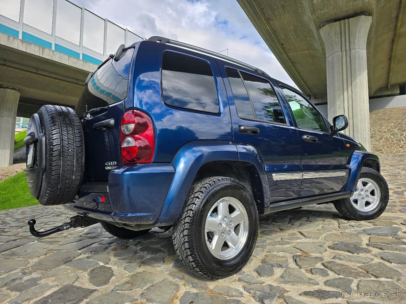 Jeep Cherokee 2,8CRD /120kw A/T facelift //BEZ KOROZIE //