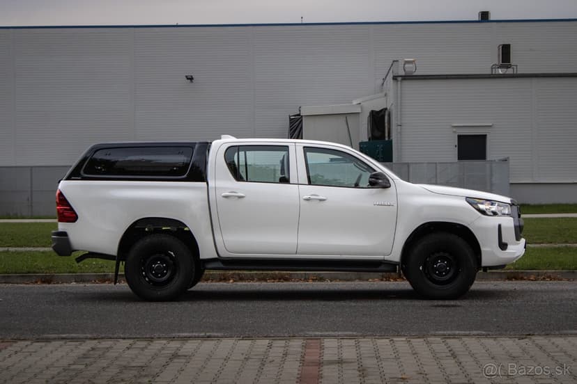 Toyota Hilux DC 2.4 D-4D Active 4x4 A/T, 110kW