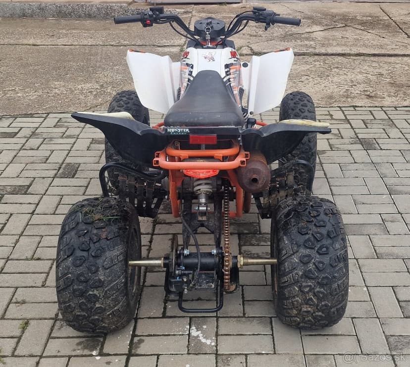 Štvorkolka Kayo 180