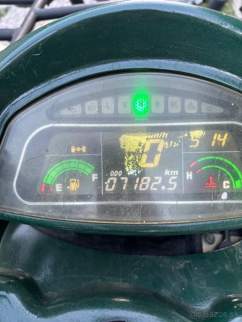 Predam štvorkolka  cf moto x6 625