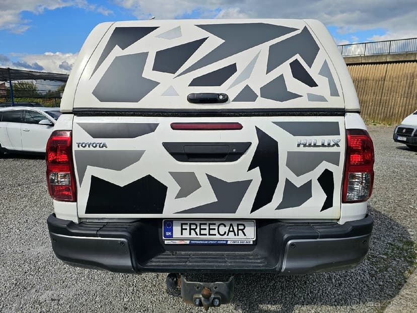 Toyota Hilux 2.4 L D-4D 4x4