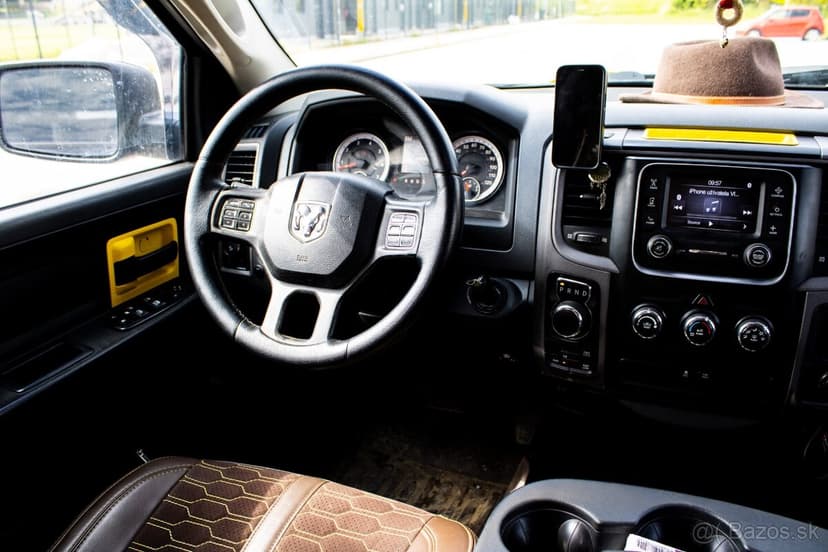 Dodge RAM 1500 5.7 HEMI