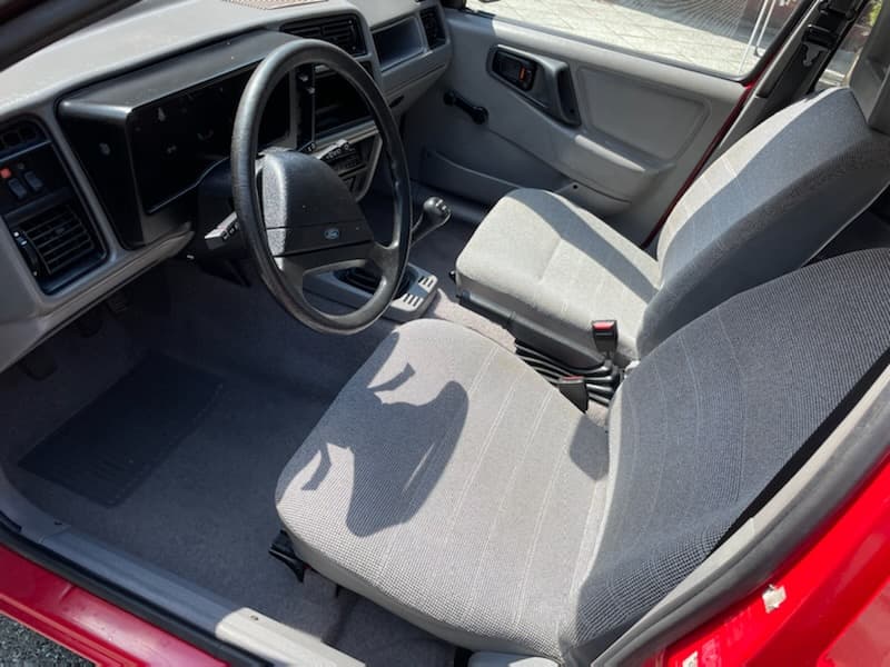 FORD Sierra 1600 Veterán