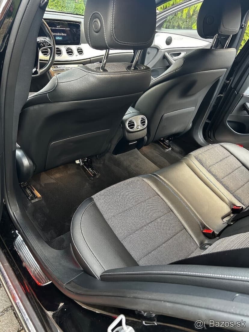 Mercedes-Benz E 220d 4MATIC All-Terrain AMG