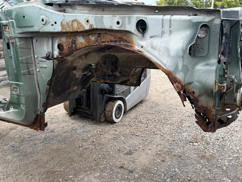 Karoserie / bouda / kastle Nissan Patrol Y61 Wagon