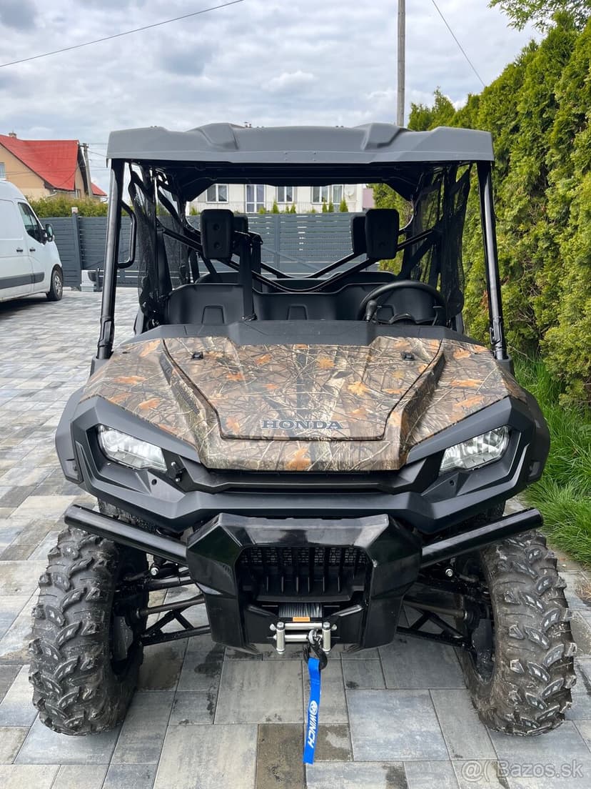 Honda 1000 6 miest štvorkolka 4x4