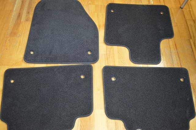 predam nove koberceky do LR Discovery