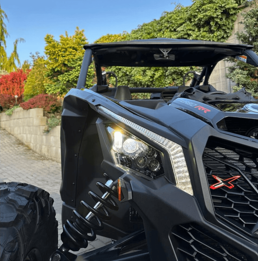 Can-Am Maverick X RS Turbo RR Triple Black Int