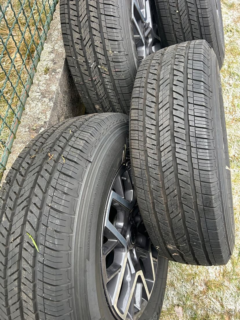 Kolesá Jeep Wrangler 255/70 r18 nové