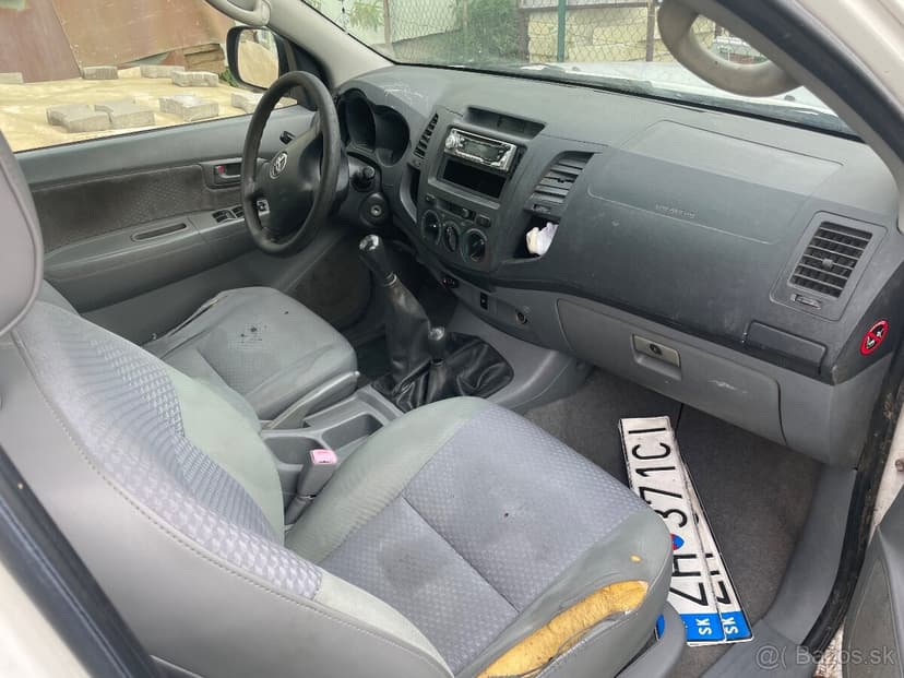Toyota Hilux 2,5  75kw