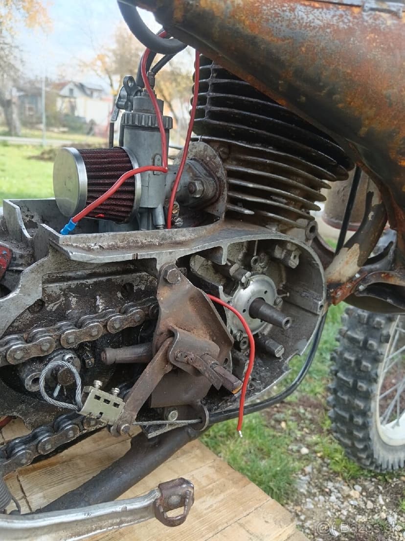 Honda cr 125 s motorm čz 175